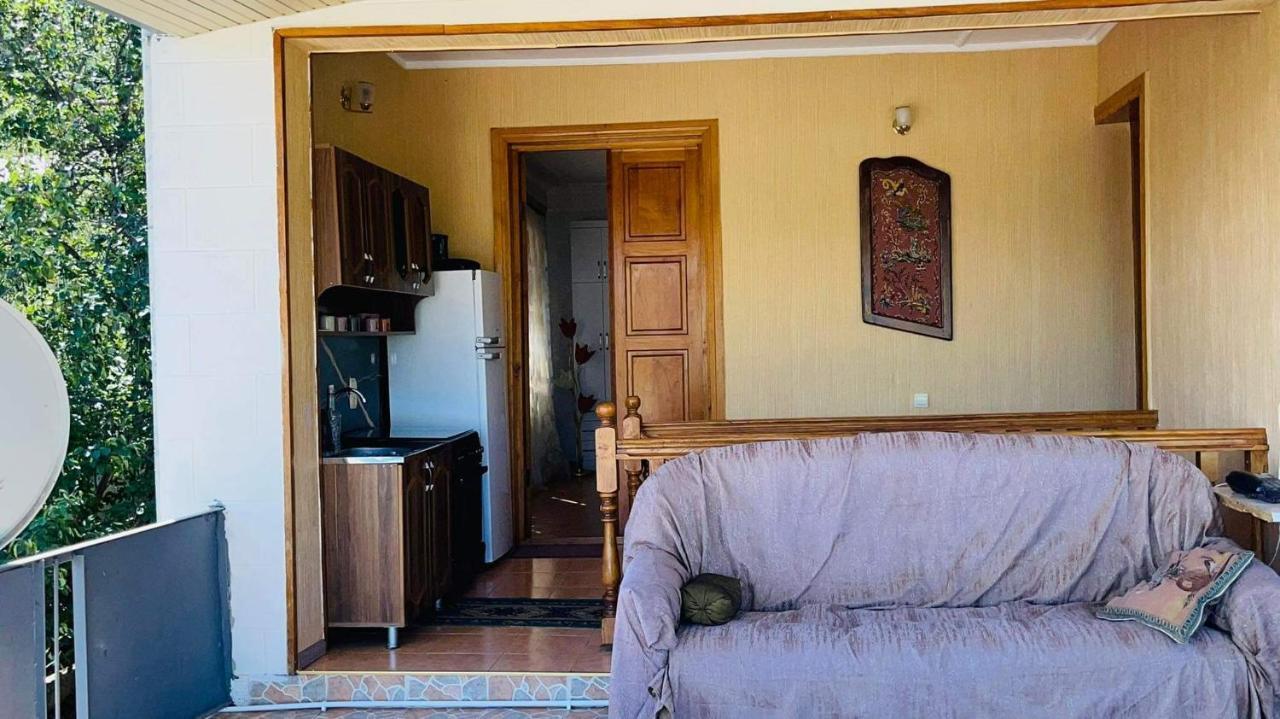 Belas House With Terrace Kutaisi Phòng bức ảnh